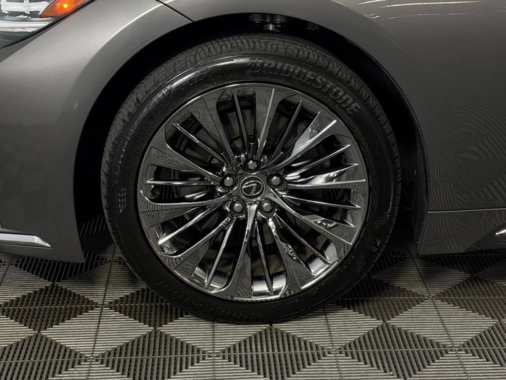 Used 2023 Lexus LS 500 w/ Interior Upgrade Package RWD image 10