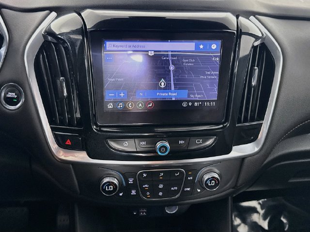 Used 2022 Chevrolet Traverse RS FWD image 17