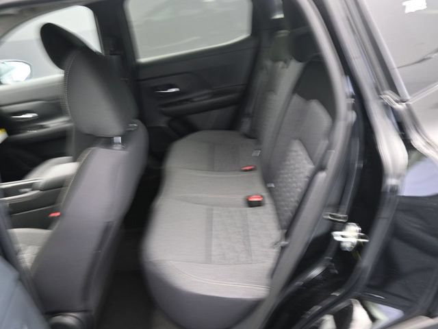 Used 2025 Nissan Kicks SV w/ SV Premium Package AWD/4WD image 22