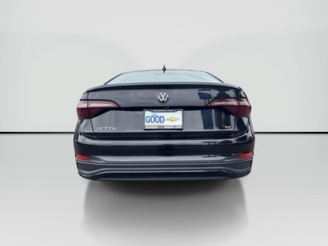 Used 2024 Volkswagen Jetta SE FWD image 4