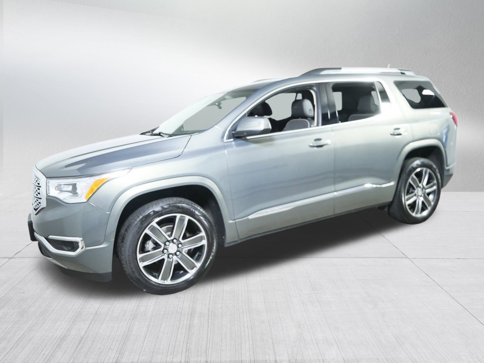 Used 2018 GMC Acadia Denali w/ Technology Package image 3