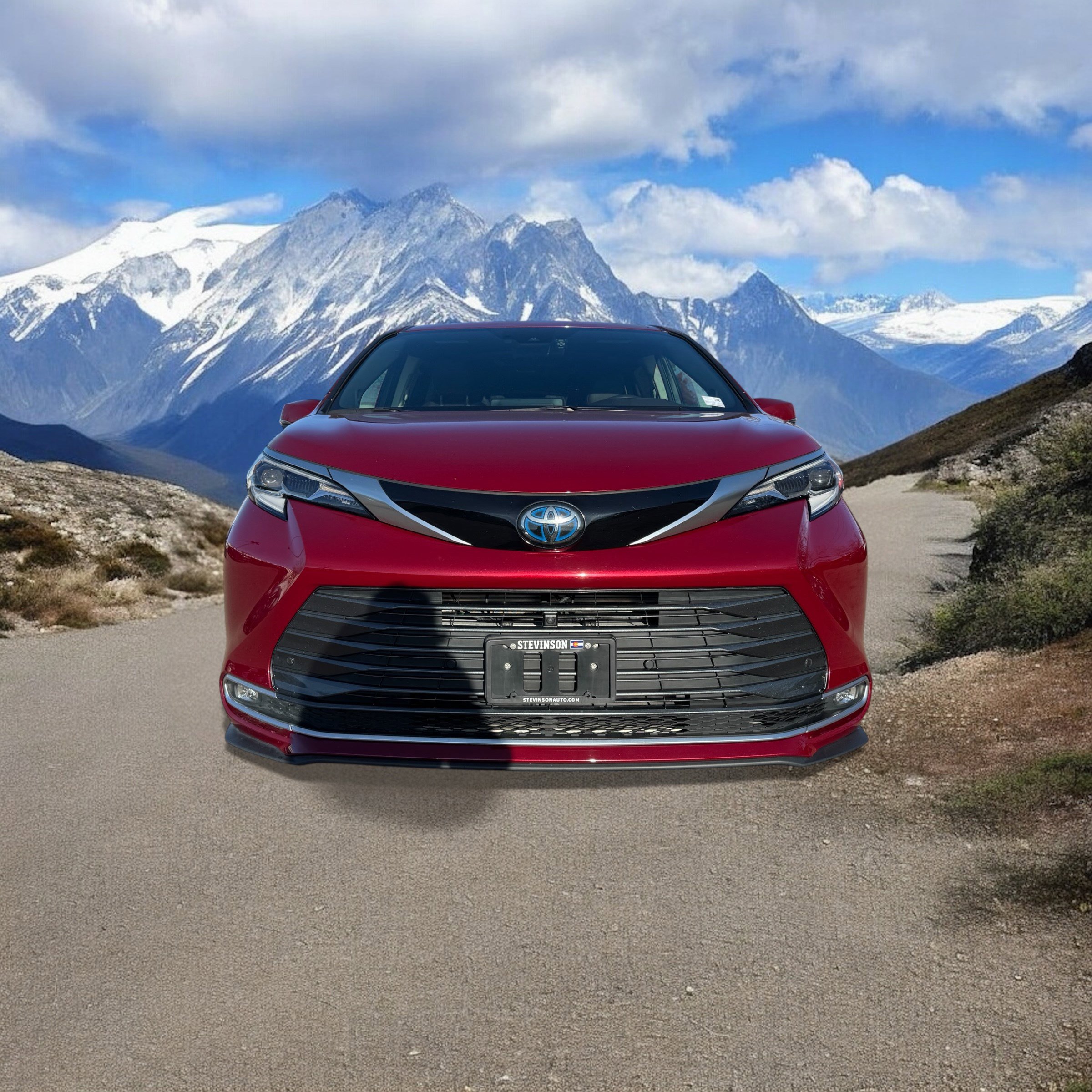 Used 2023 Toyota Sienna Platinum image 8