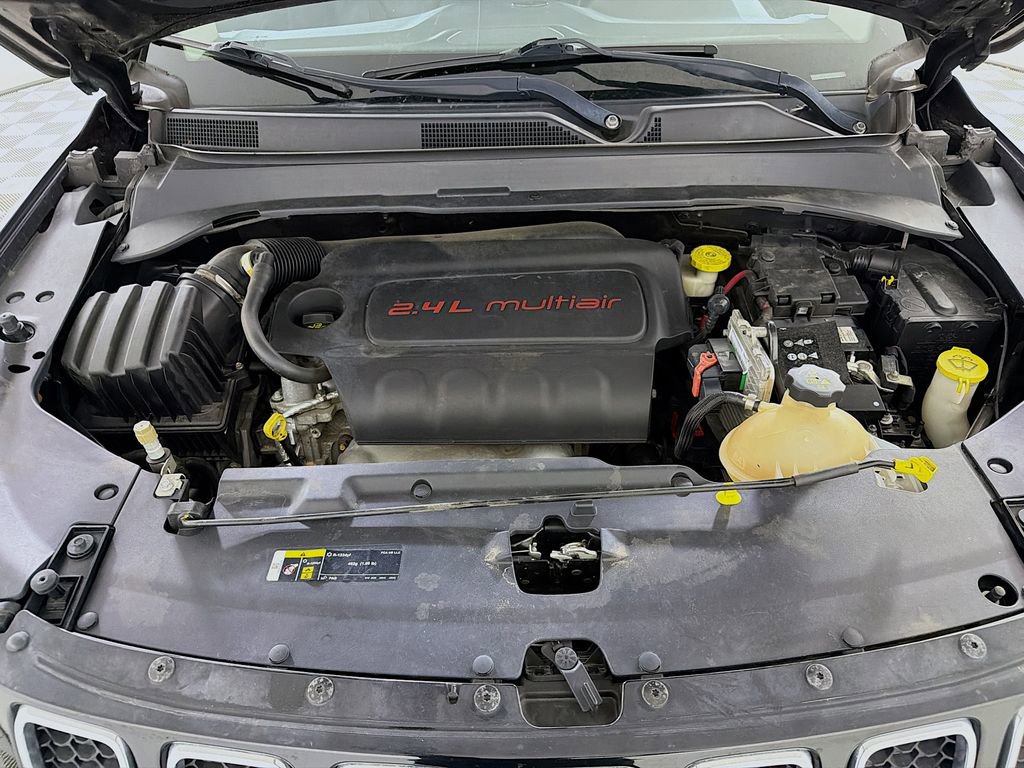 Used 2018 Jeep Compass Limited w/ Navigation Group image 31