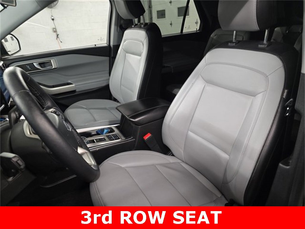 Used 2021 Ford Explorer XLT w/ Equipment Group 202A image 17