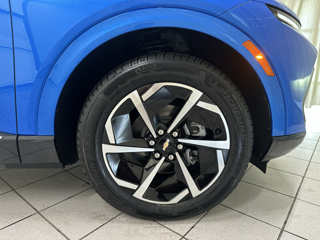 Certified 2024 Chevrolet Equinox EV LT FWD image 14