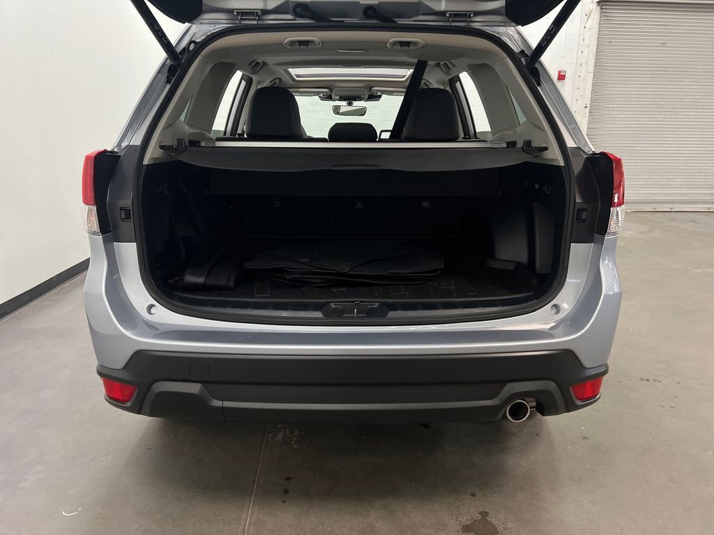 Used 2024 Subaru Forester Limited AWD/4WD image 25