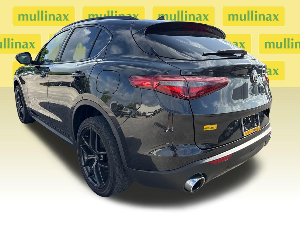 Used 2021 Alfa Romeo Stelvio Sprint w/ Nero Edizione RWD image 8
