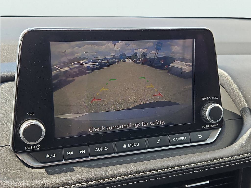 Used 2025 Nissan Rogue SV AWD/4WD image 15