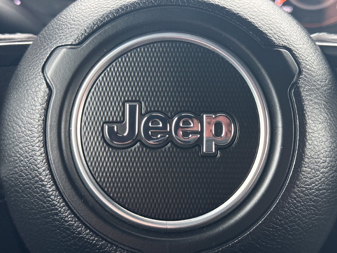 Used 2025 Jeep Wrangler Sport AWD/4WD image 26