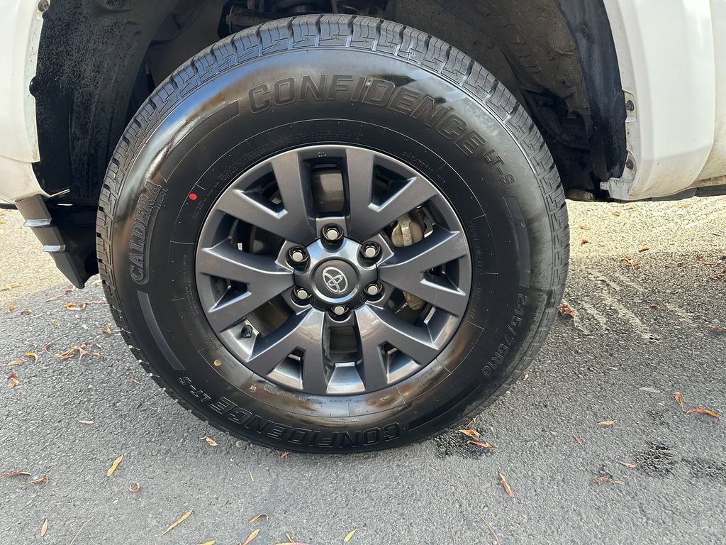 Used 2022 Toyota Tacoma SR5 image 12