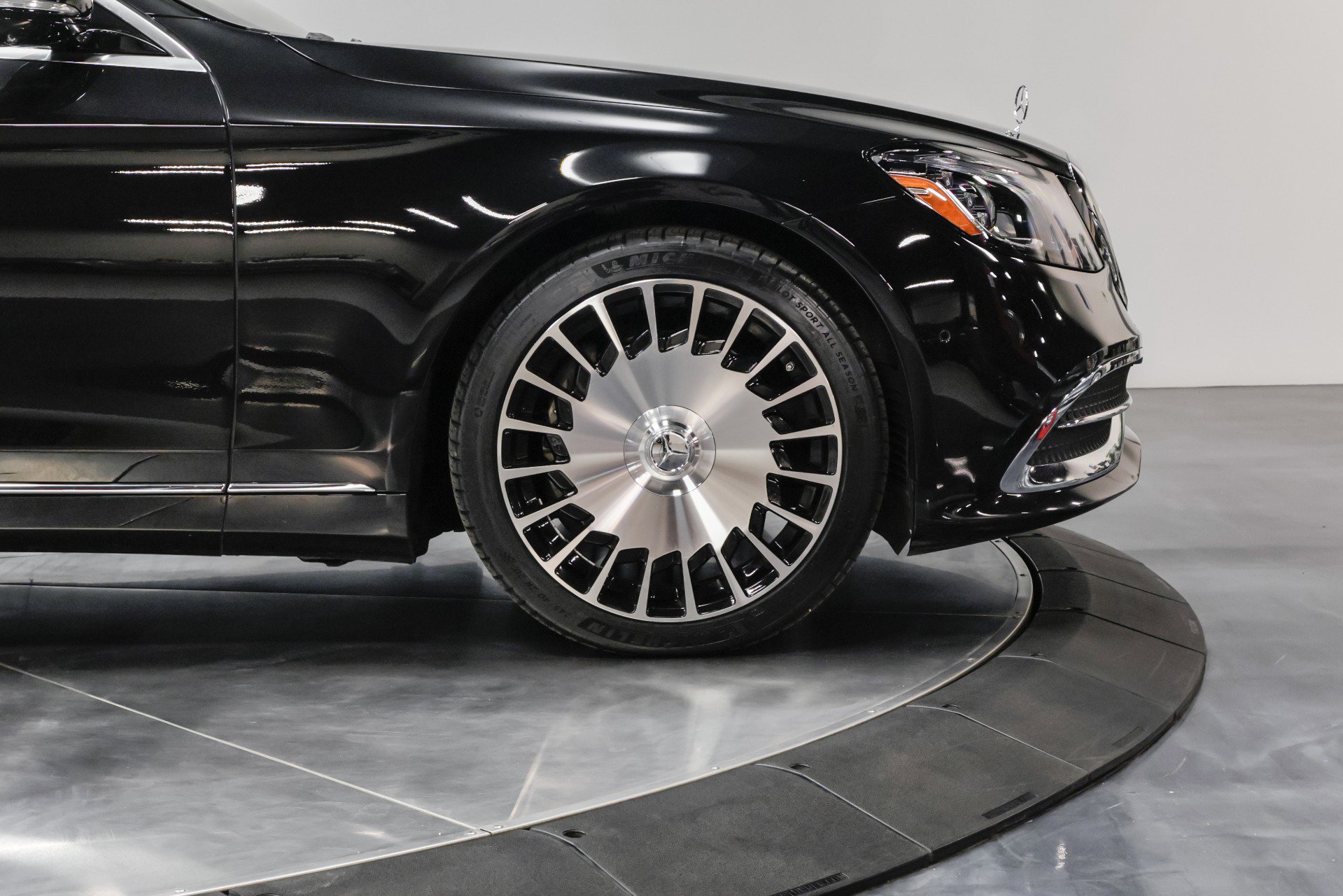 Used 2019 Mercedes-Benz Maybach S 560 4MATIC image 20