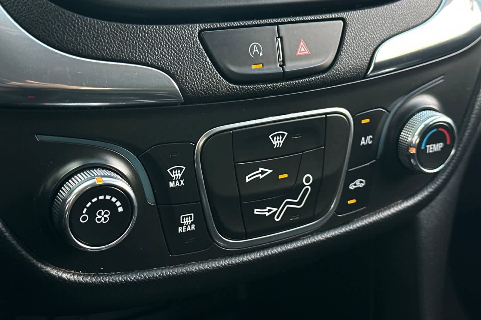 Used 2023 Chevrolet Equinox LT FWD image 22