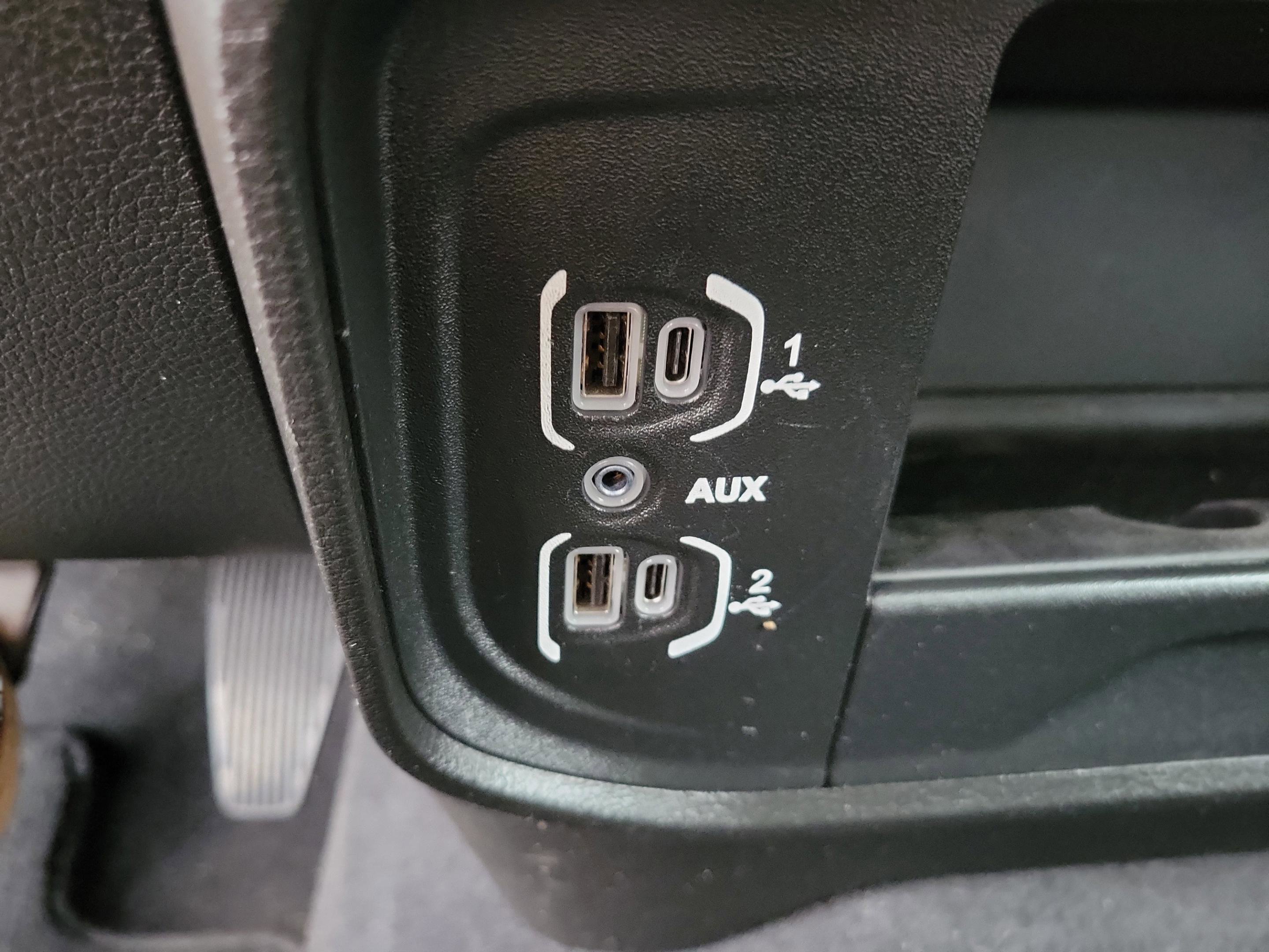 Used 2024 RAM 2500 Big Horn image 30