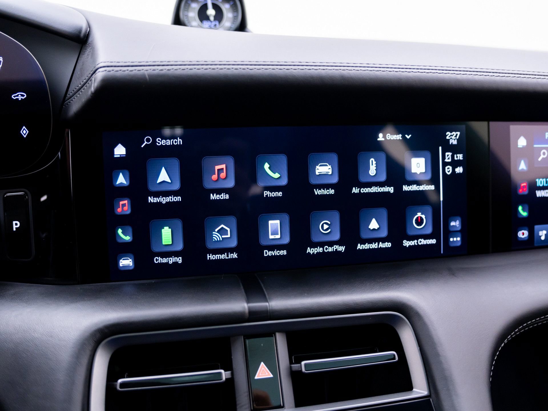 Used 2022 Porsche Taycan Turbo S image 23