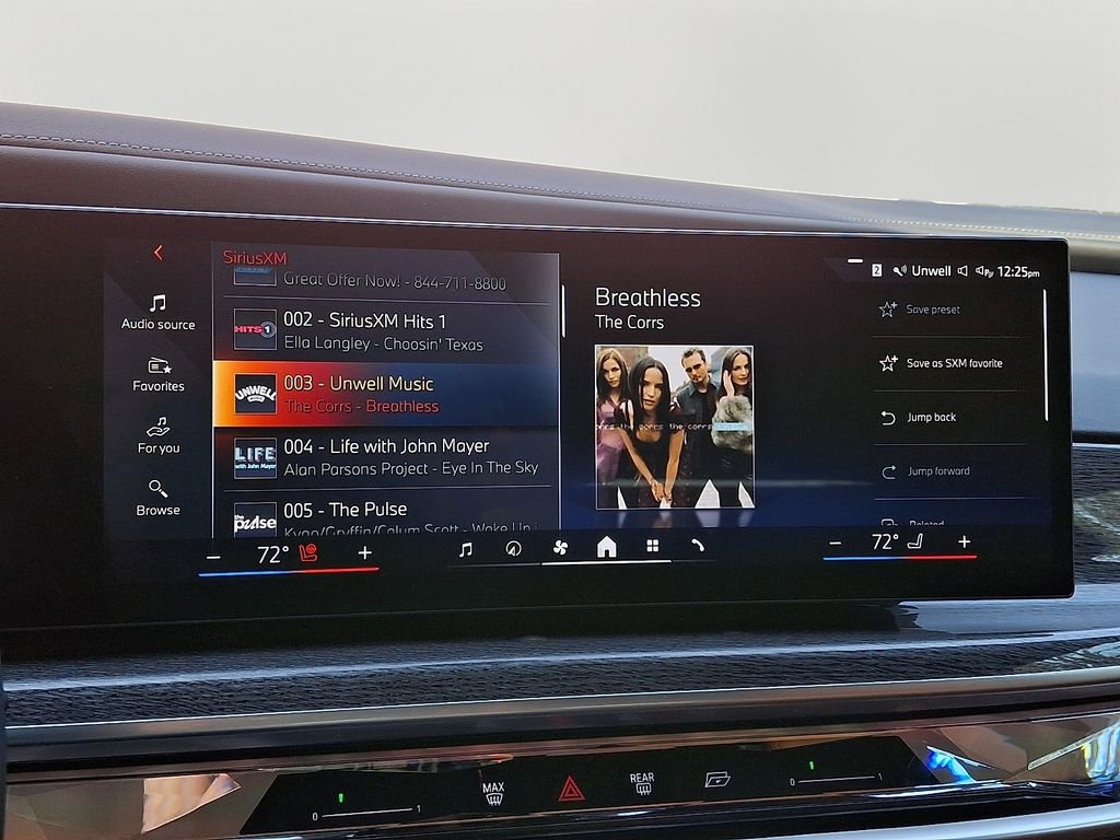 Certified 2025 BMW 750e xDrive w/ Executive Package image 19