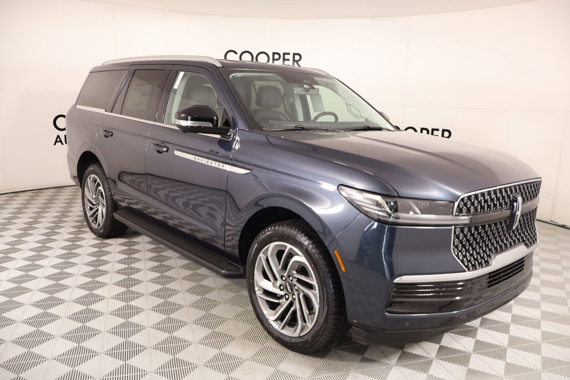 New 2026 Lincoln Navigator Premiere