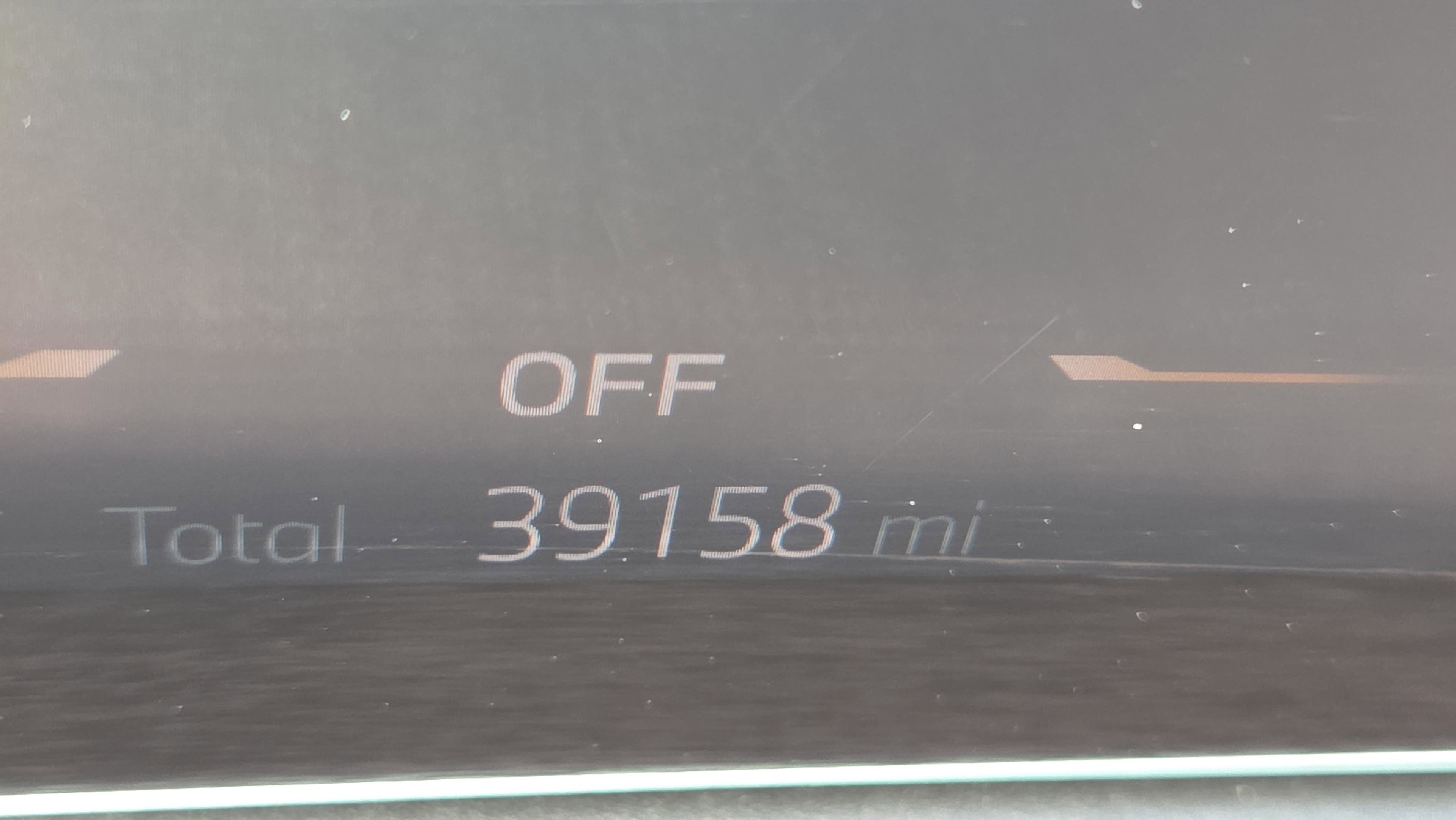 Certified 2025 BMW X5 sDrive40i w/ Executive Package image 31