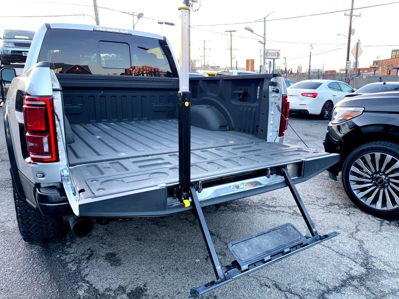 Used 2019 Ford F150 Raptor w/ Equipment Group 802A Luxury image 39