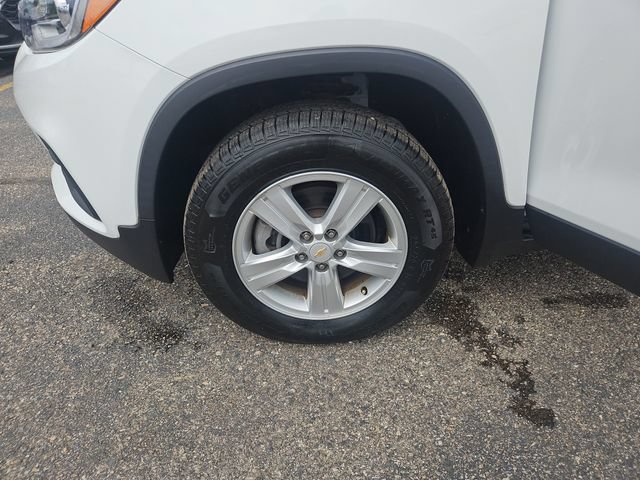Used 2019 Chevrolet Trax LT w/ LT Convenience Package AWD/4WD image 27