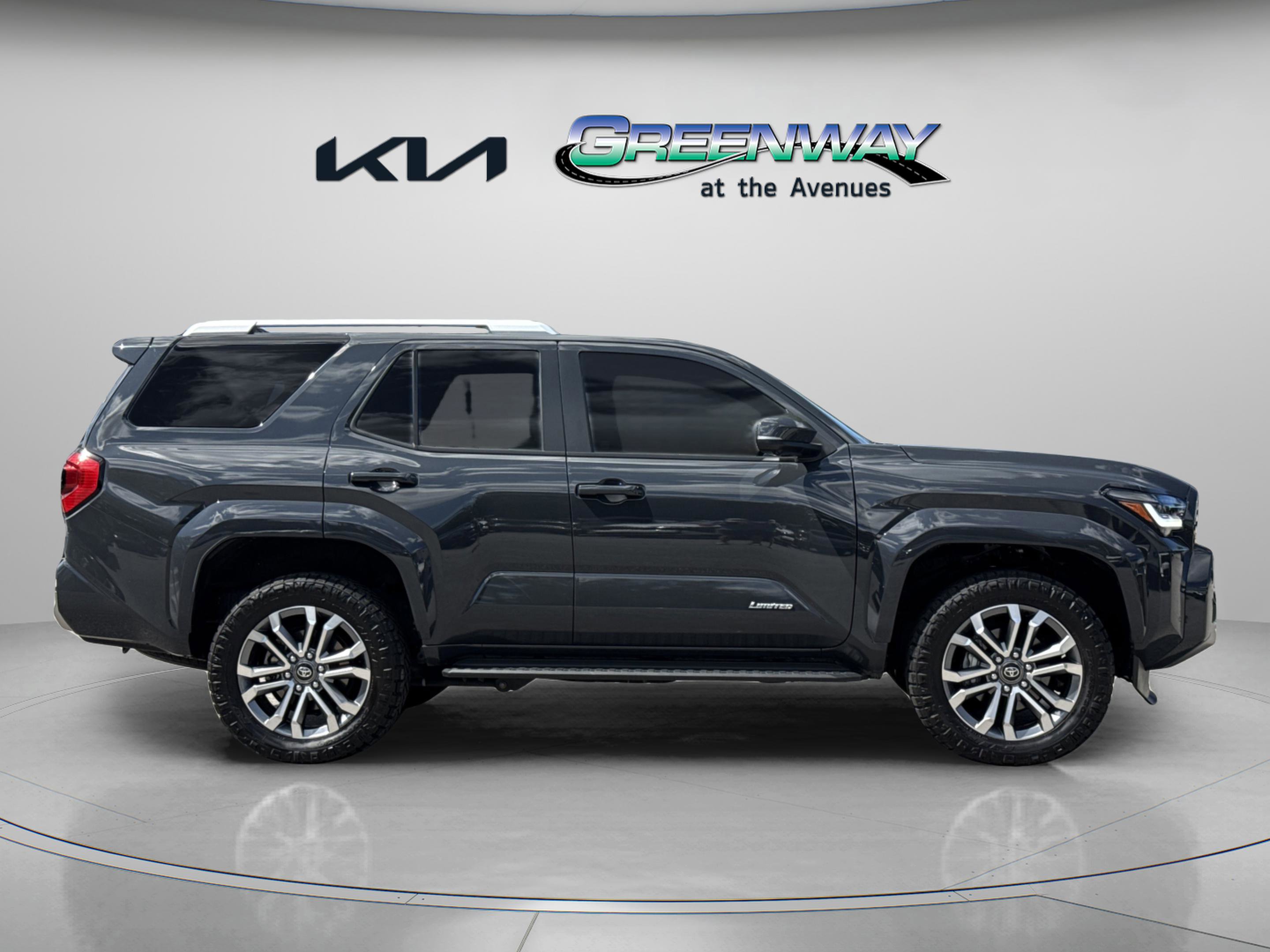 Used 2025 Toyota 4Runner TRD Sport Premium AWD/4WD image 8