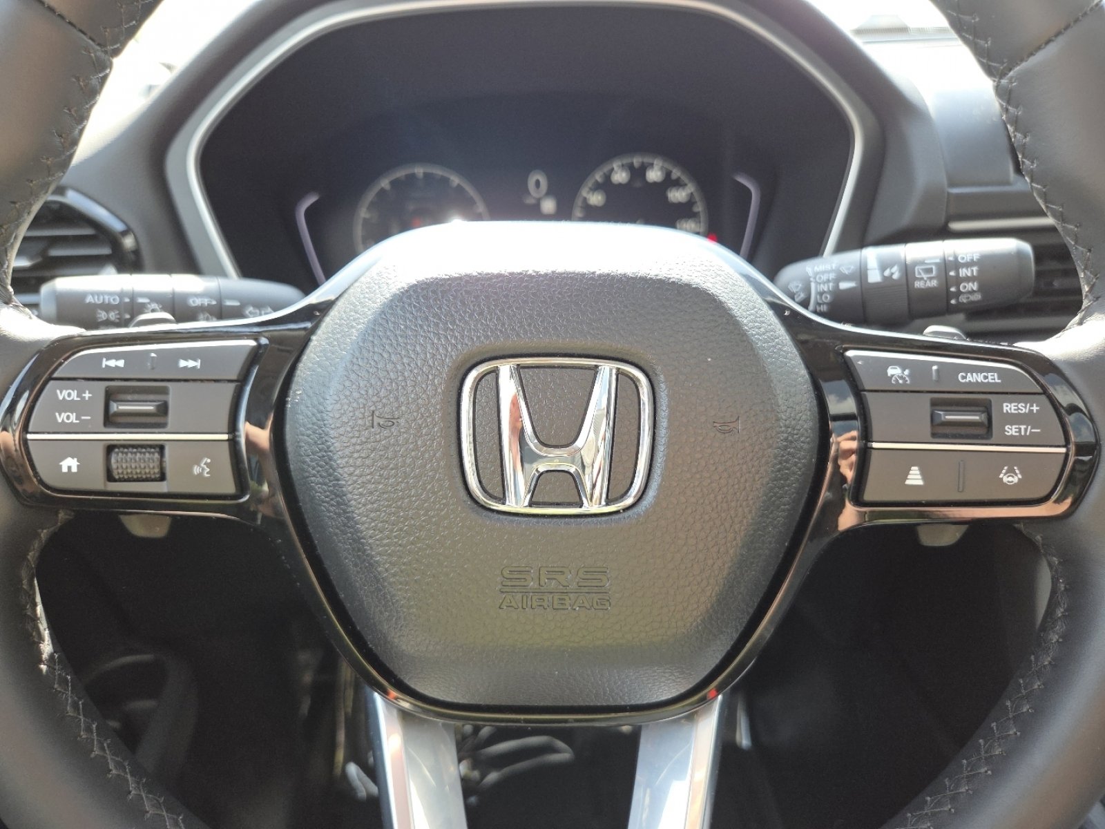 Certified 2025 Honda Pilot Touring image 31