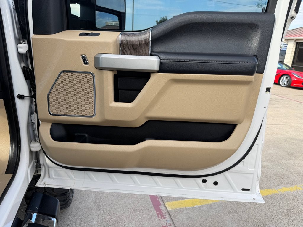 Used 2019 Ford F350 Lariat w/ Lariat Ultimate Package AWD/4WD image 27
