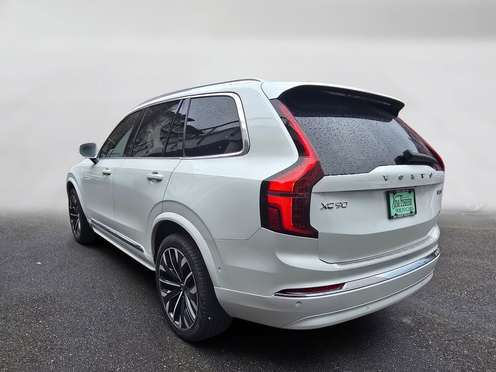 New 2025 Volvo XC90 B5 Plus w/ Protection Package Premier image 7