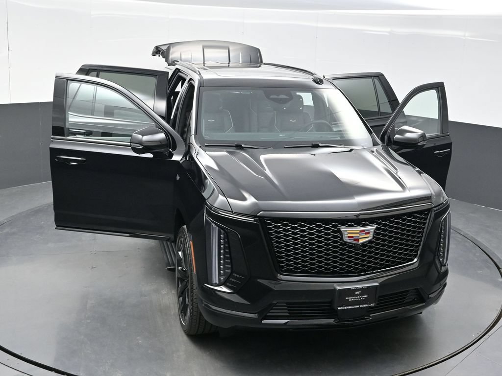 New 2026 Cadillac Escalade Platinum Sport w/ LPO, ONYX Package AWD/4WD image 43