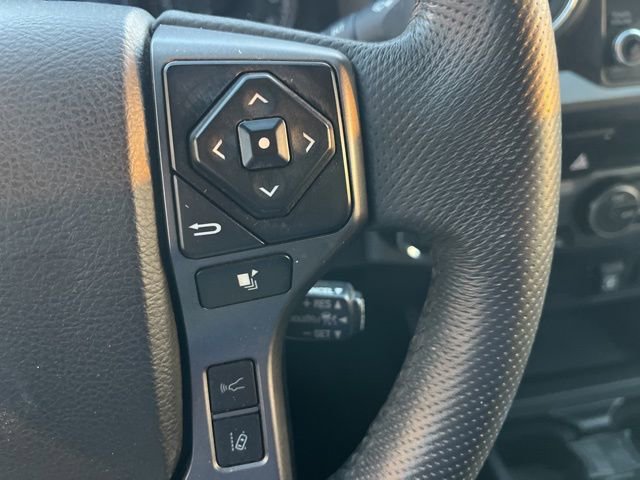 Used 2021 Toyota Tacoma TRD Off-Road image 17