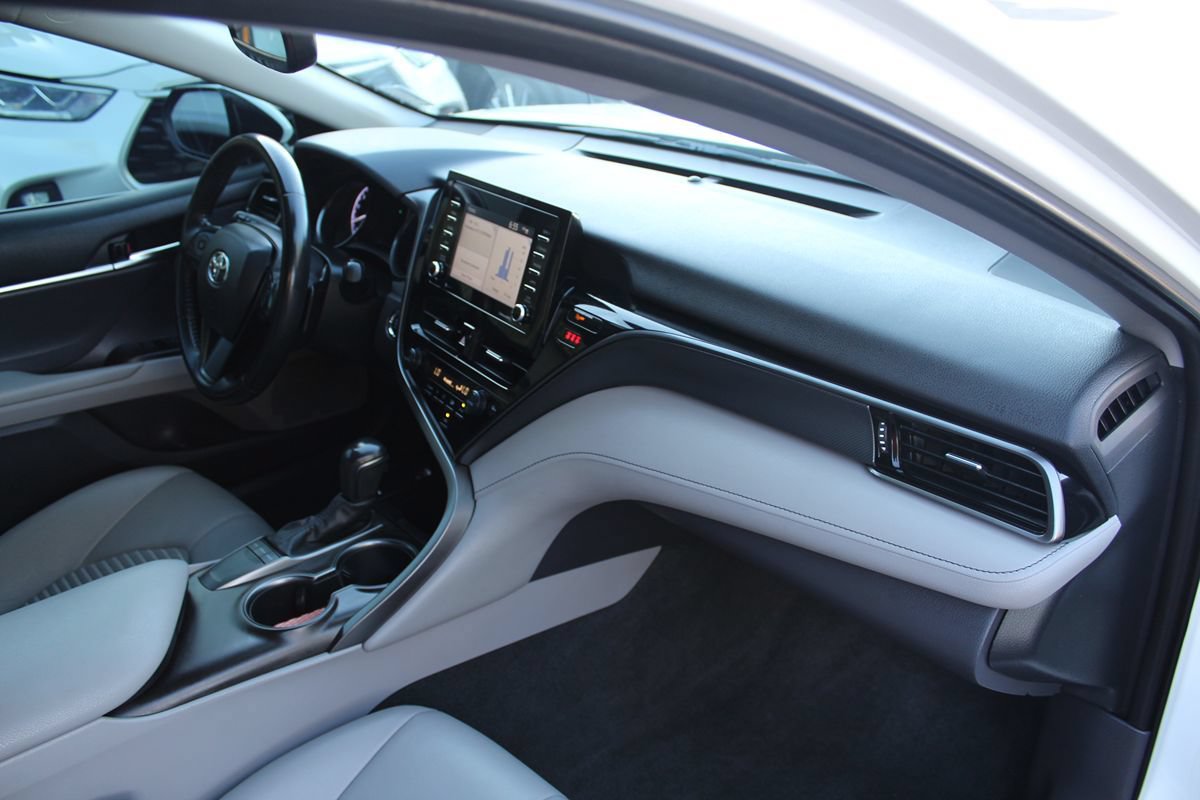 Used 2022 Toyota Camry SE w/ Convenience Package FWD image 20
