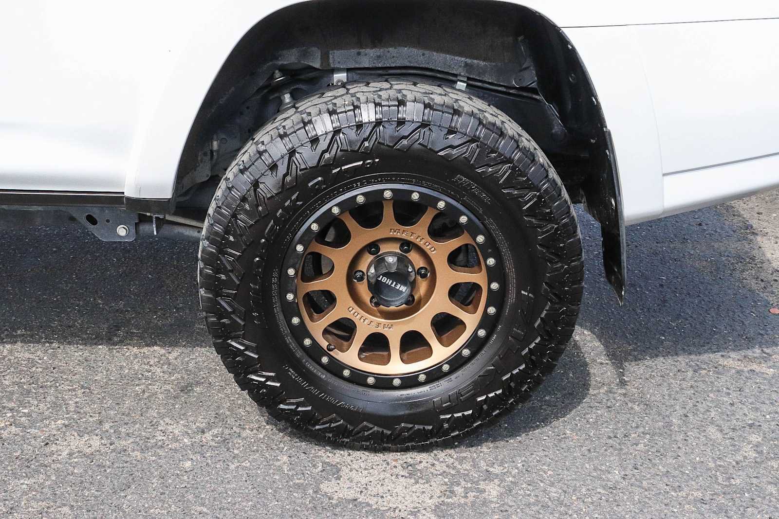 Used 2020 Toyota 4Runner Venture w/ Moonroof Package AWD/4WD image 13