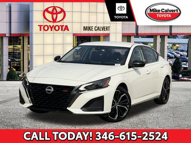 Used 2025 Nissan Altima 2.5 SR image 1