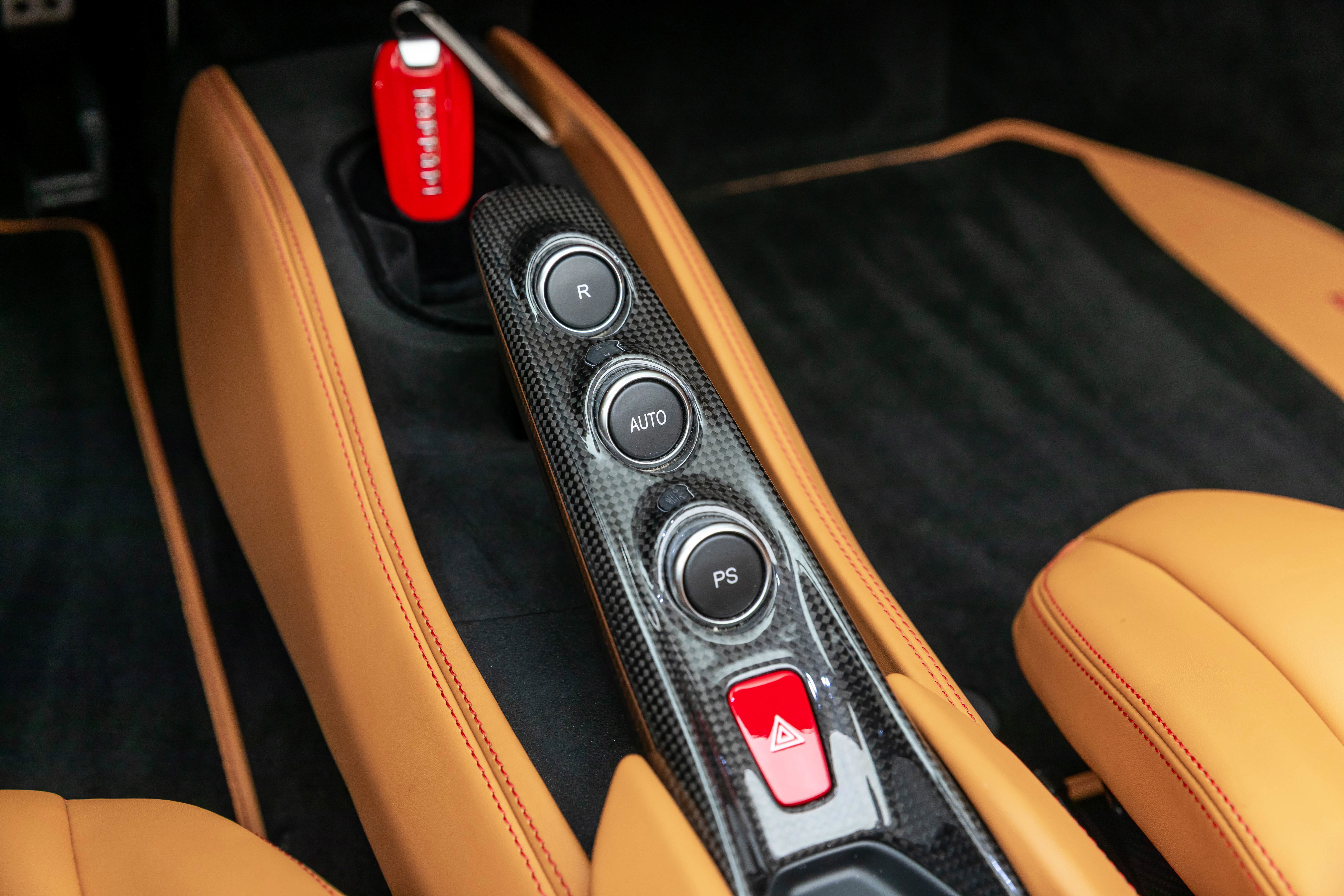 Certified 2022 Ferrari F8 Tributo image 6