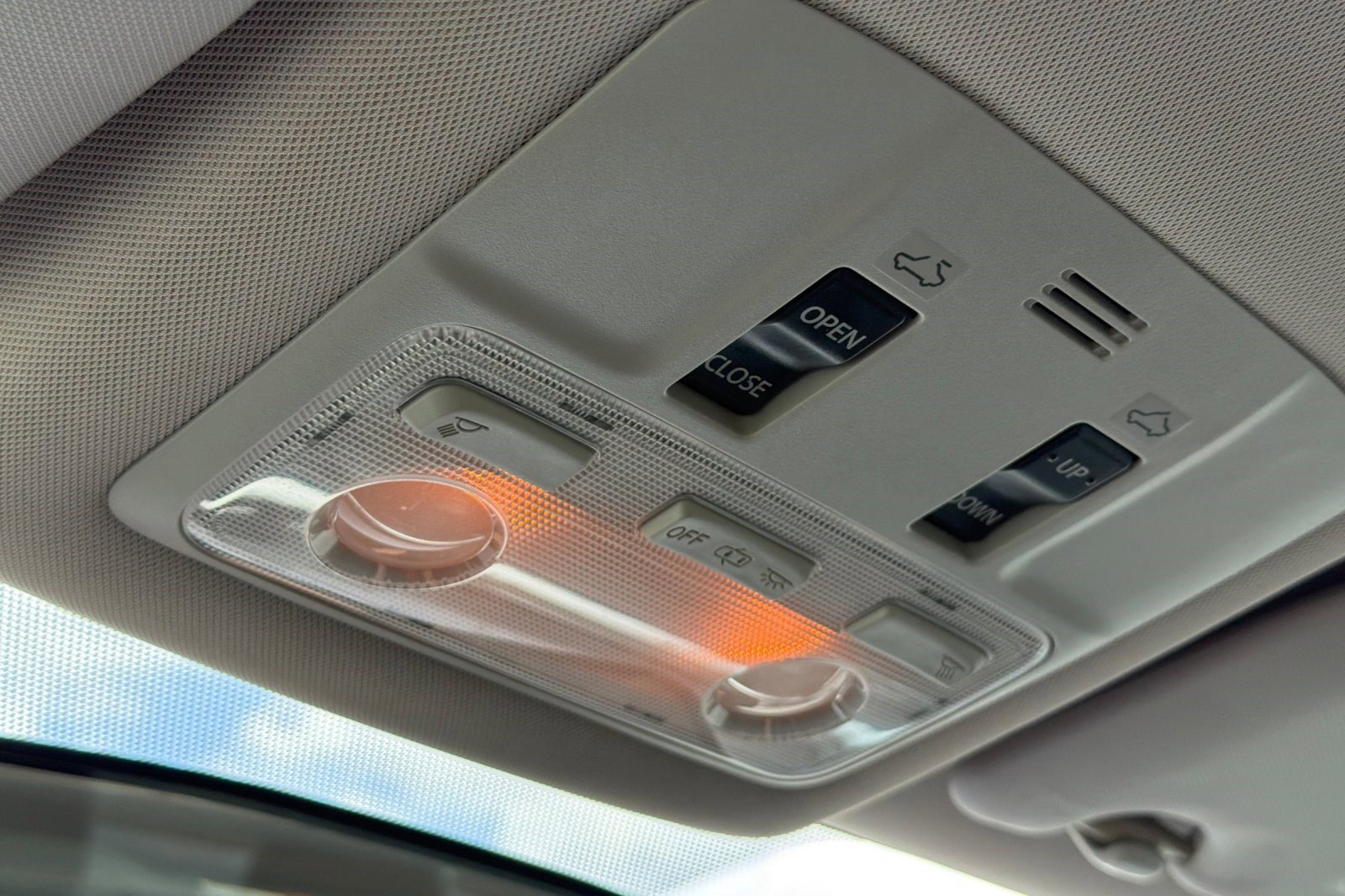 Used 2015 Toyota Corolla S Premium FWD image 22