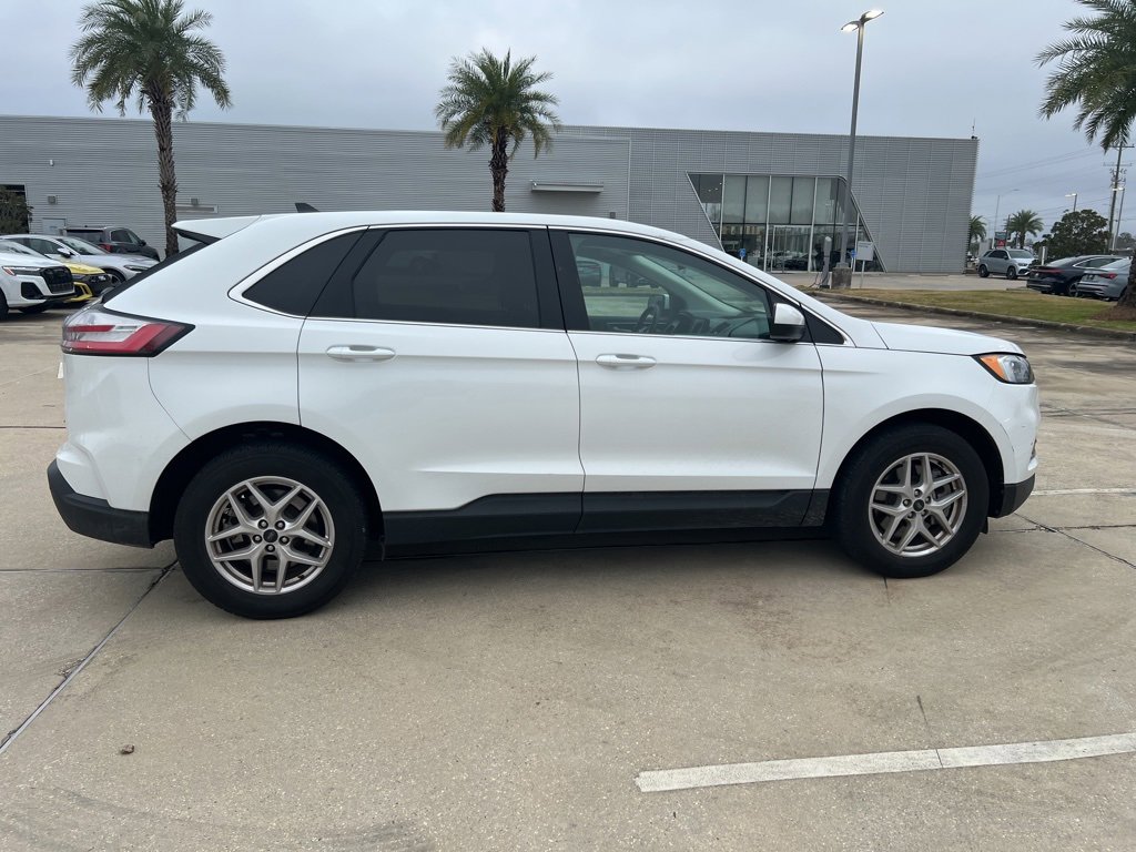 Used 2023 Ford Edge SEL image 9