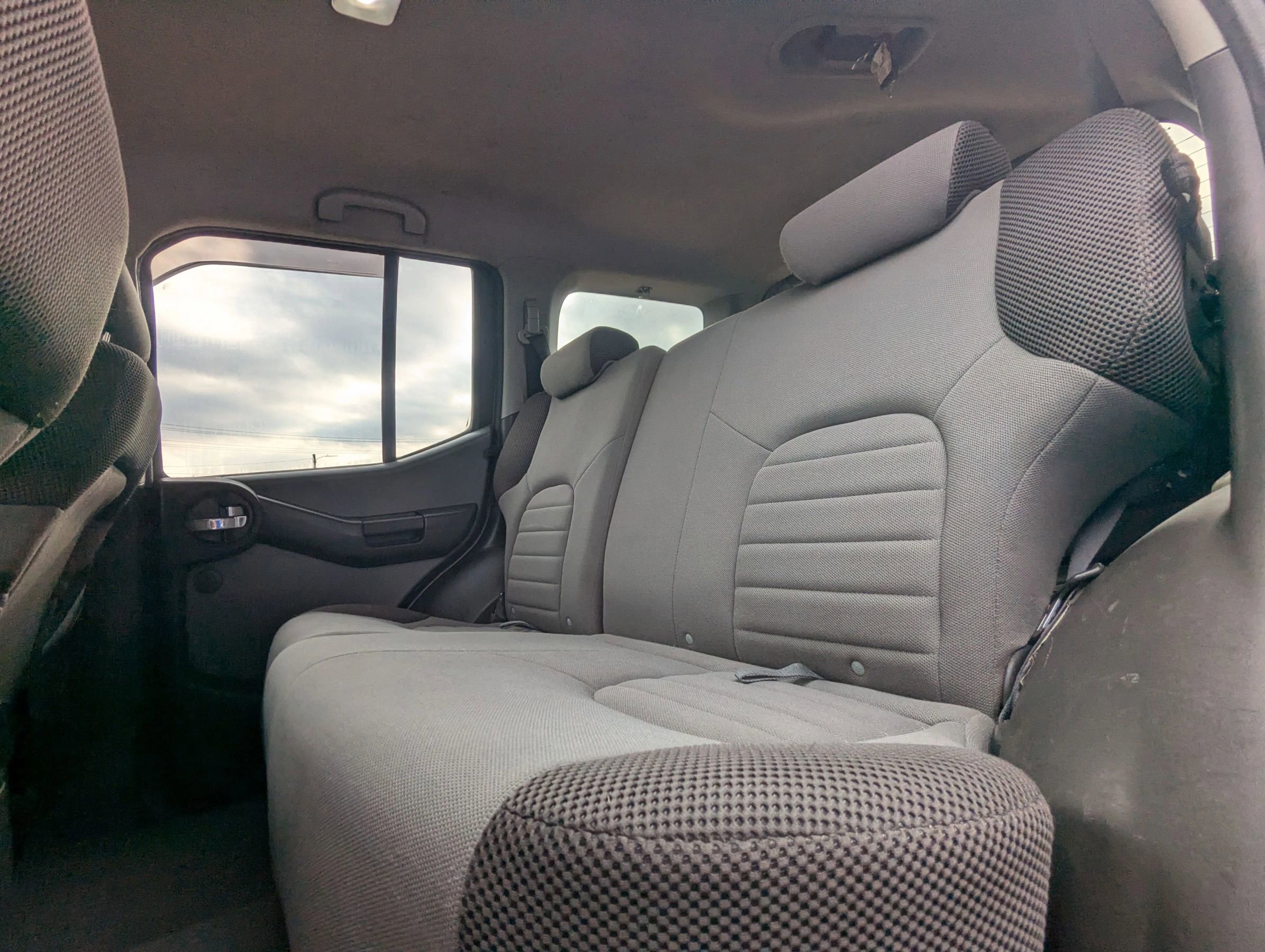 Used 2008 Nissan Xterra SE w/ Supplemental Air Bag Pkg image 11