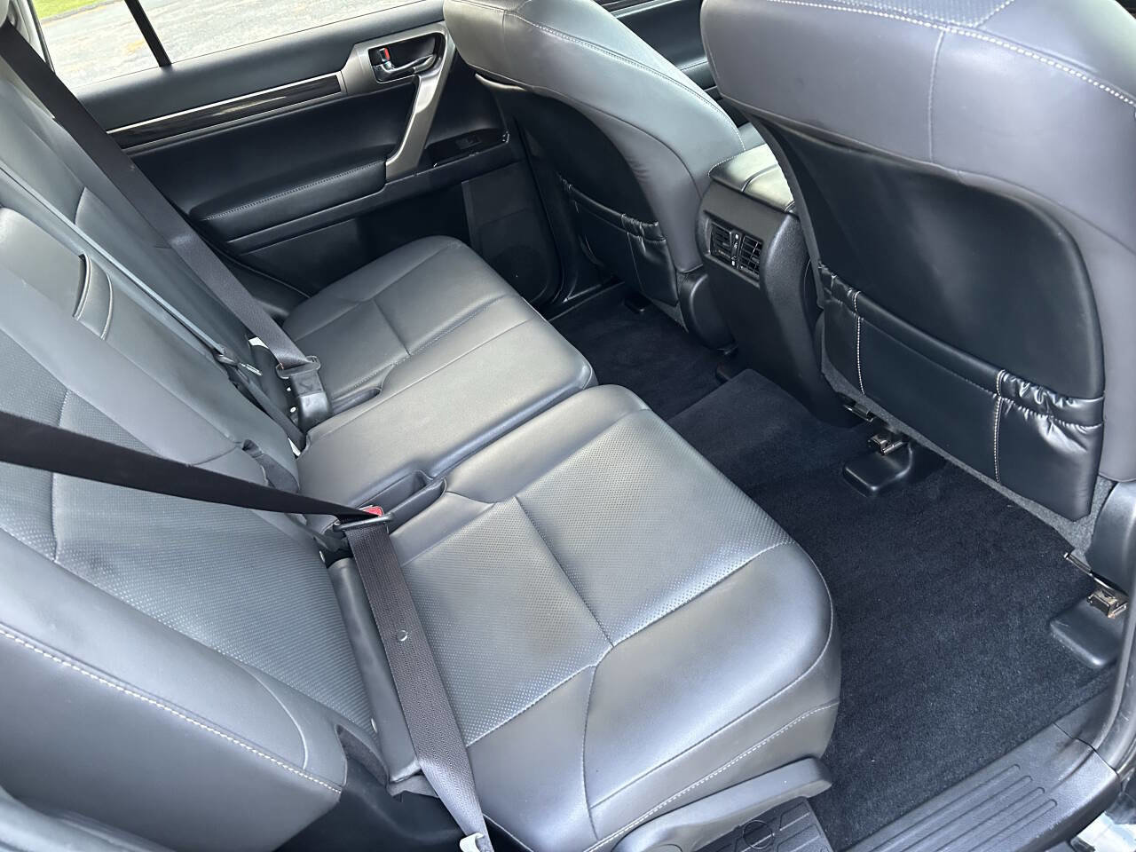 Used 2018 Lexus GX 460 image 36
