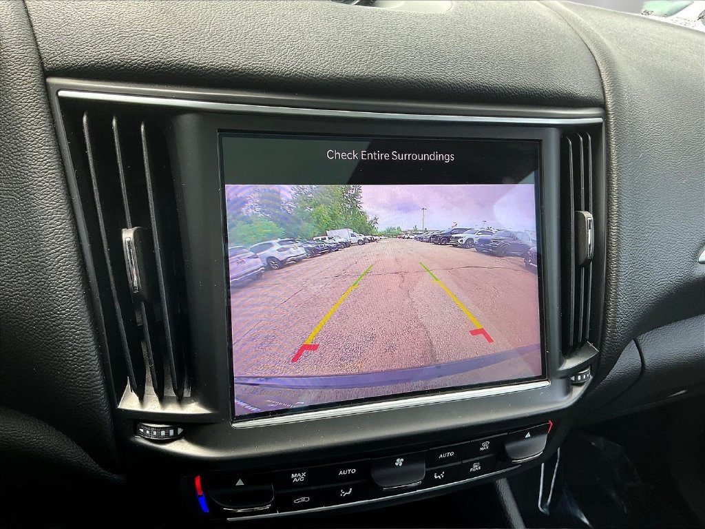Used 2022 Maserati Levante GT AWD/4WD image 14