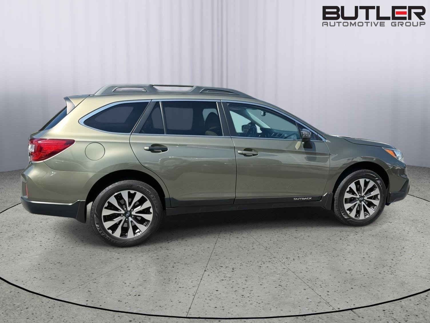 Used 2017 Subaru Outback 2.5i Limited w/ Popular Package #5 AWD/4WD image 7