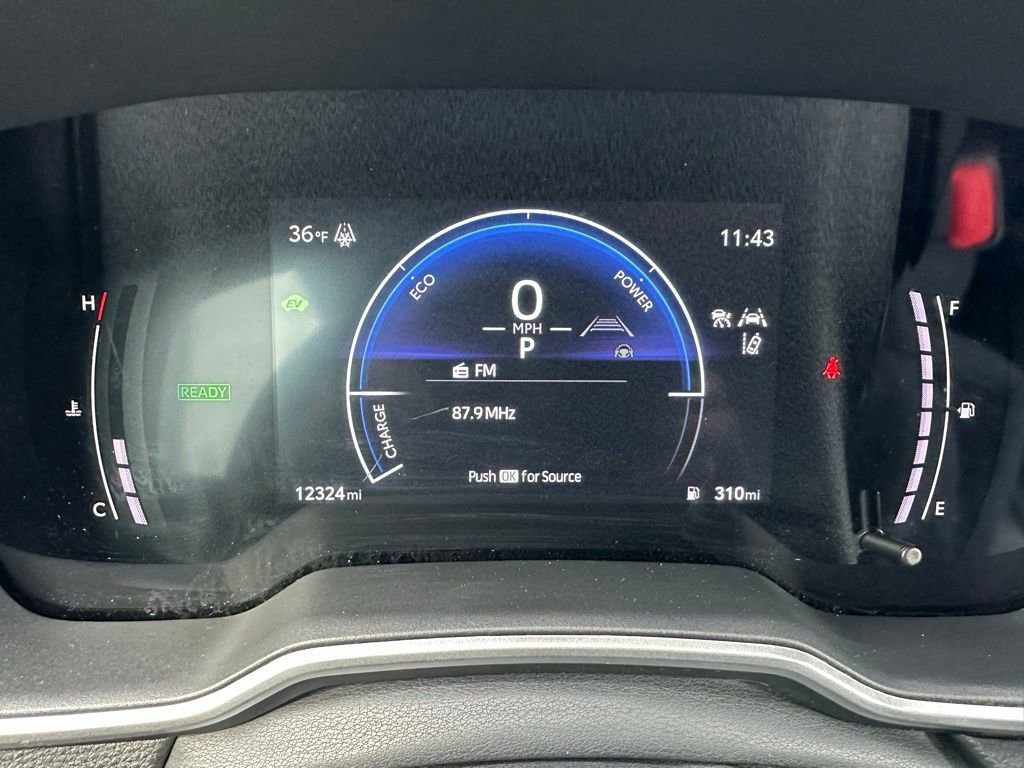 Used 2025 Toyota Corolla Cross XSE w/ Convenience Package image 22