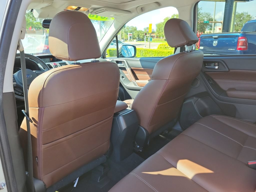 Used 2018 Subaru Forester 2.5i Touring AWD/4WD image 12