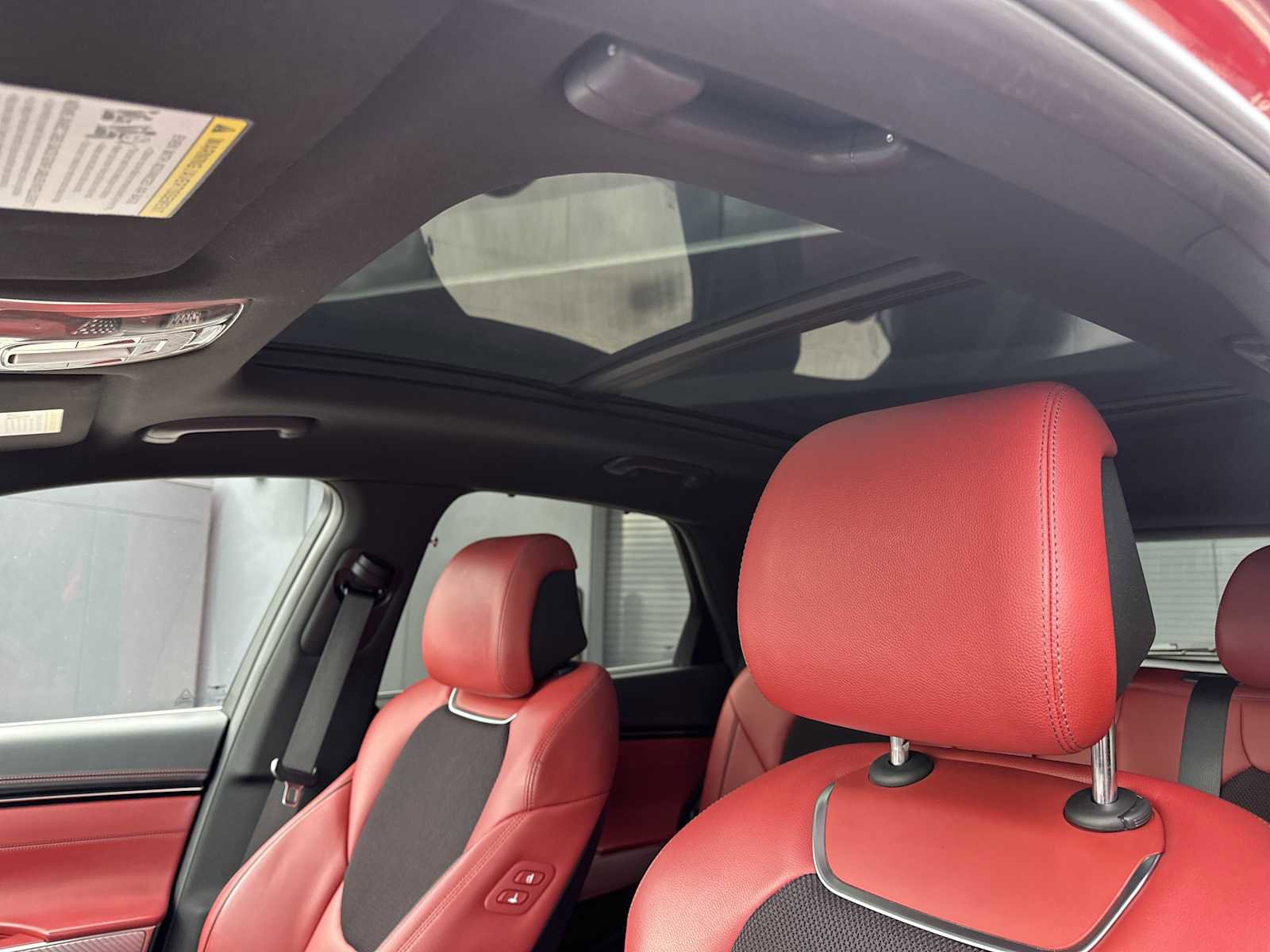 Used 2022 Genesis GV70 2.5T w/ Sport Prestige Package image 23