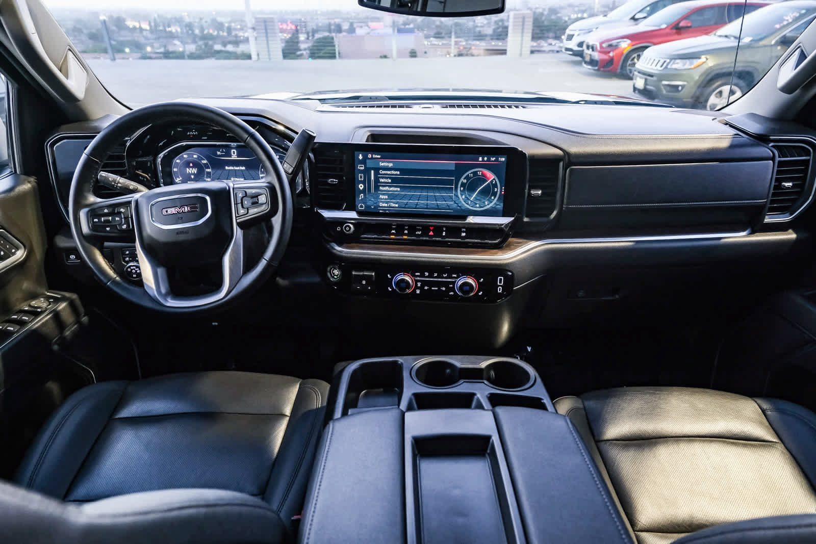 Used 2025 GMC Sierra 1500 SLT RWD image 13