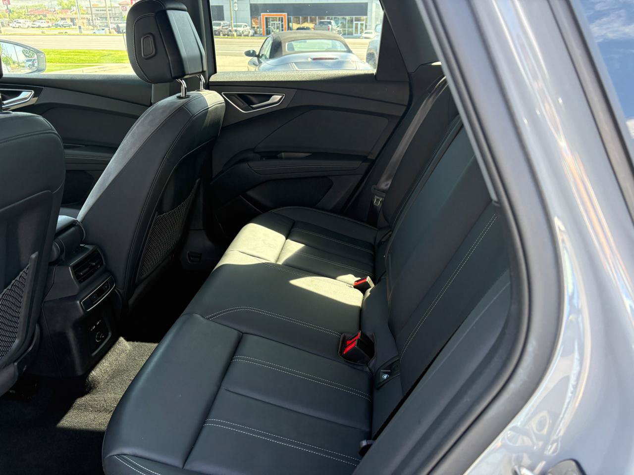 Used 2024 Audi Q4 e-tron Premium w/ Convenience Package RWD image 8