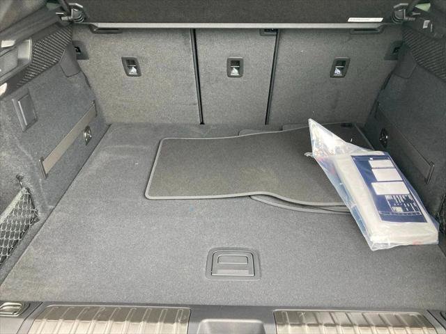 Used 2024 Porsche Macan 4 Electric image 31