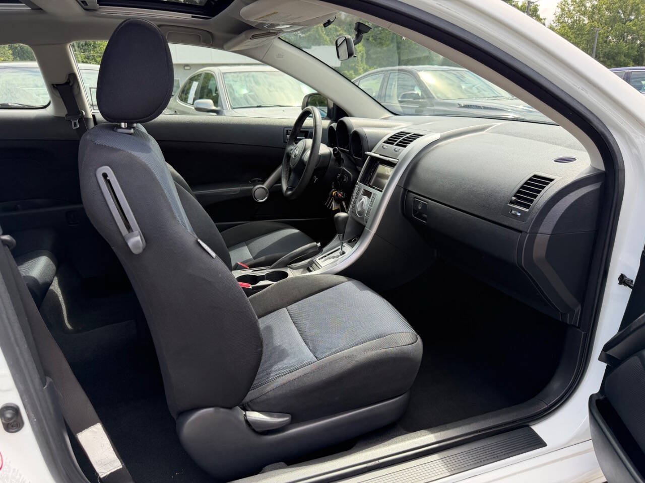Used 2009 Scion tC FWD image 11