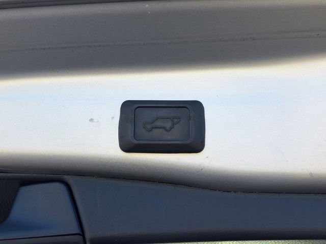Used 2021 Toyota RAV4 XLE Premium image 29