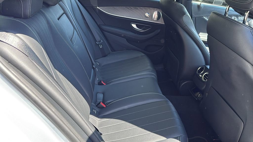 Used 2021 Mercedes-Benz E 350 4MATIC Sedan image 15