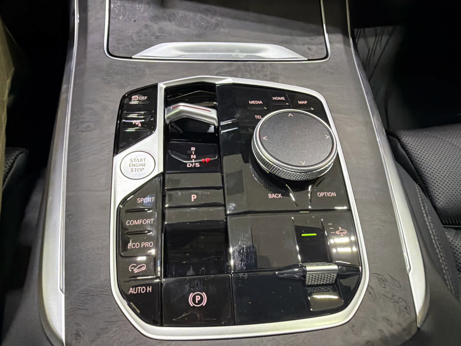 New 2026 BMW X7 xDrive40i w/ M Sport Package image 28