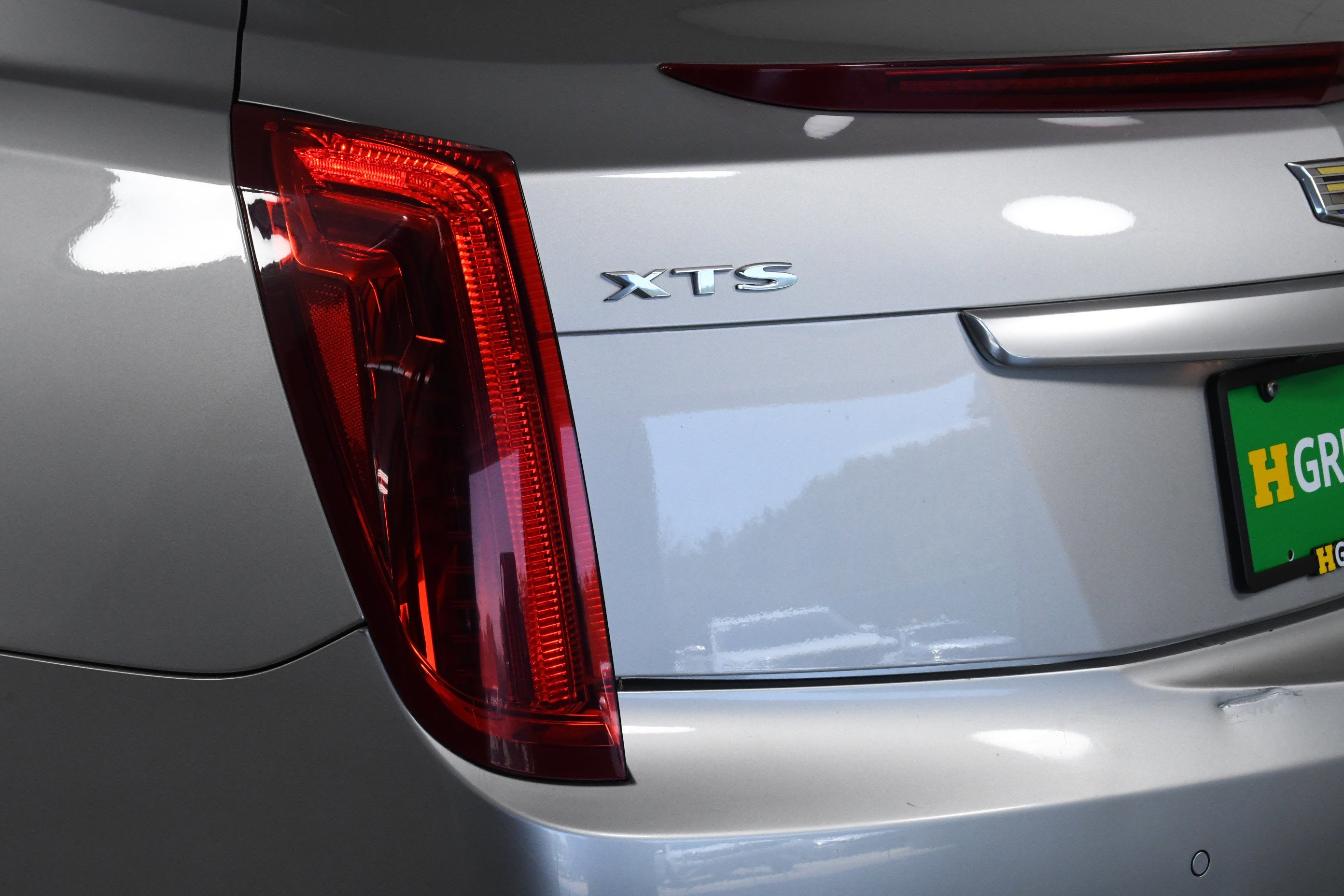 Used 2017 Cadillac XTS Luxury image 32